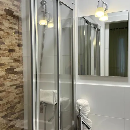Single Private Ensuite,
